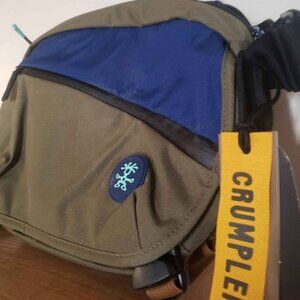 Crumpler Billy crossbody bag, NWT